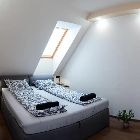 Dream Apartman 1 With Free Parking Gyor Exterior photo