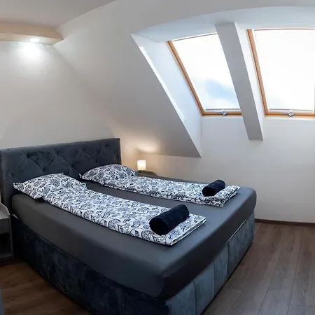 Dream Apartman 1 With Free Parking Gyor Exterior photo