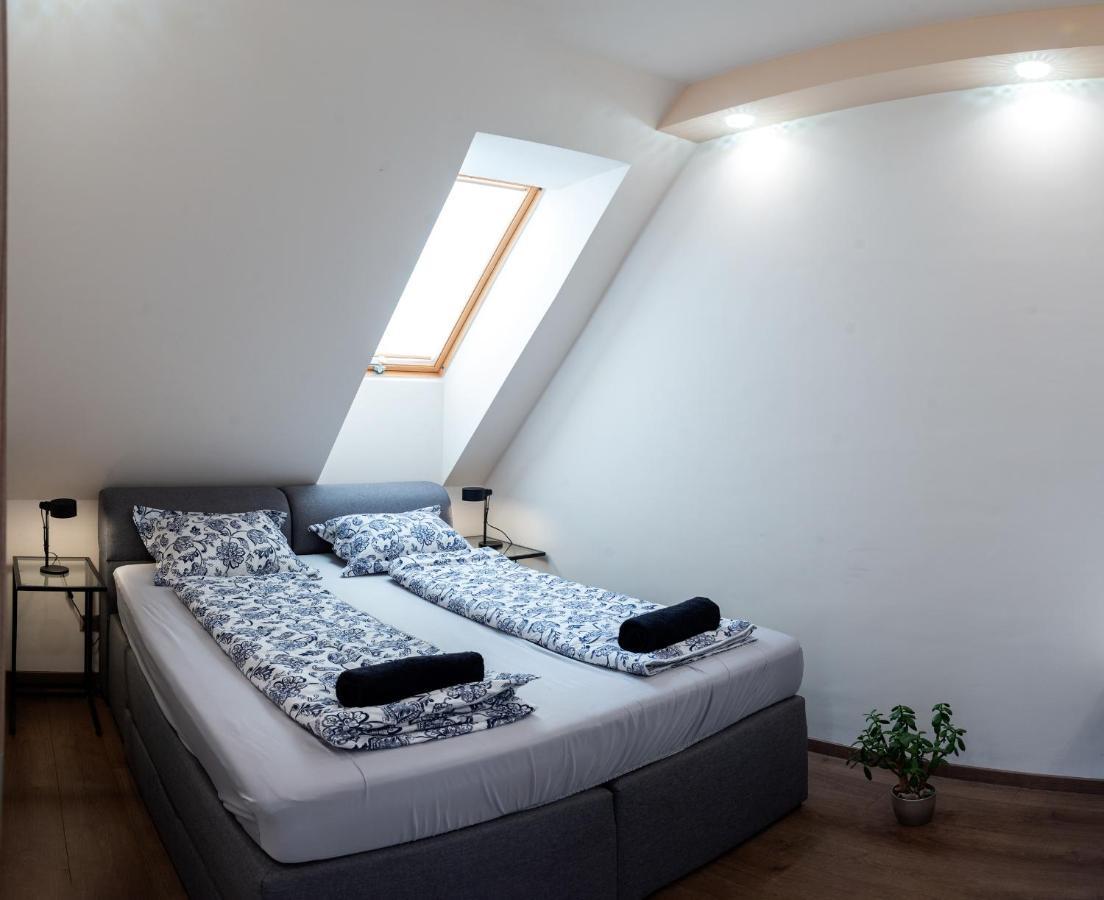Dream 1 With Free Parking * Győr